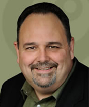 headshot_stephenB.jpg