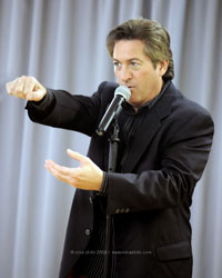Headliner Mark Pitta with Special Guest Deb Campo at the Meridian Rolling Hills Club on May 29th, 2009